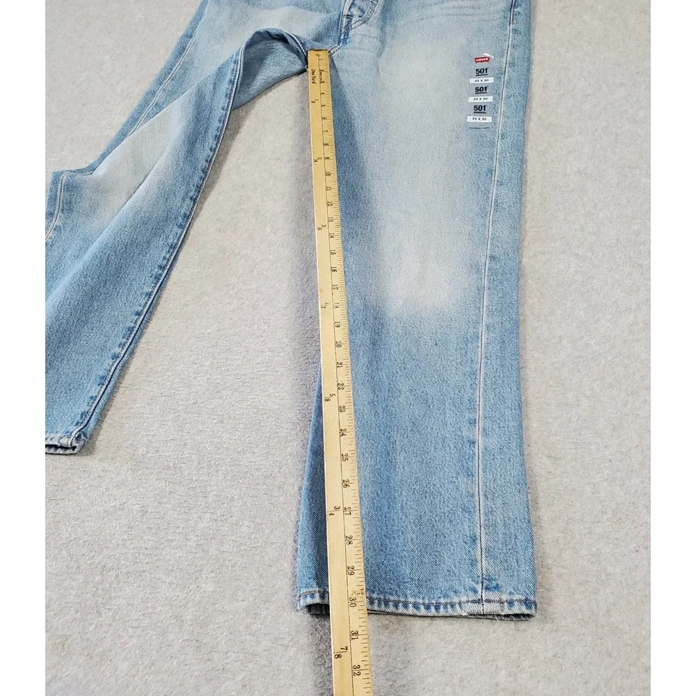 Levis 501 Original Fit Mens Jeans Light Wash Straight Leg Denim 33x30 NEW